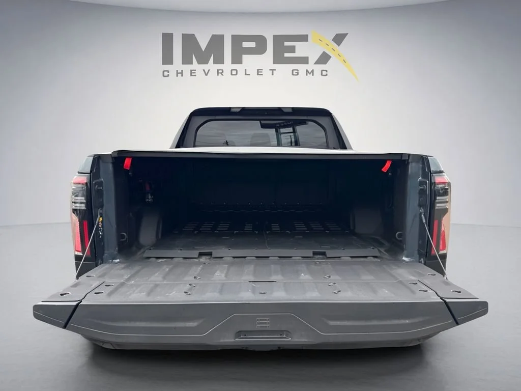 Used 2026 Deep Ocean Metallic GMC Elevation Extended Range image 33