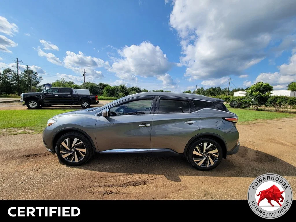 Used 2018 Gray Nissan Platinum image 3