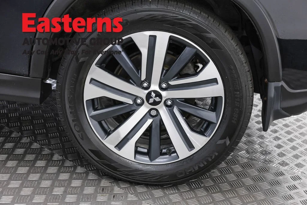 Used 2022 Black Mitsubishi 2.0 ES image 31