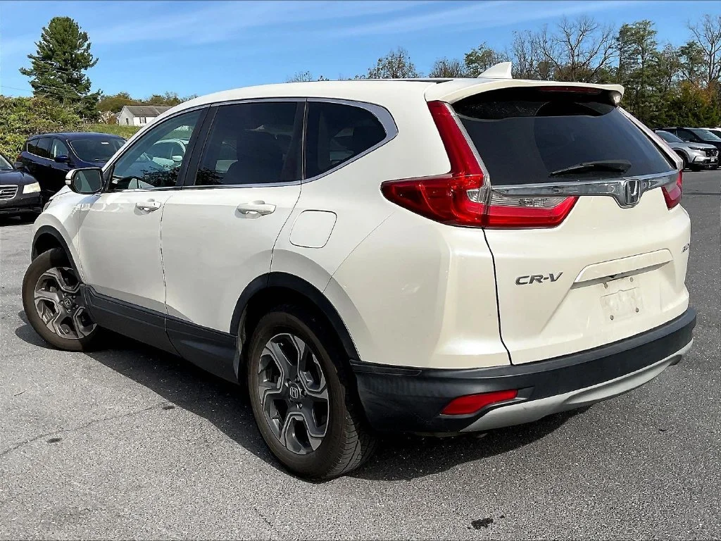 Used 2018 White Diamond Pearl Honda EX image 3