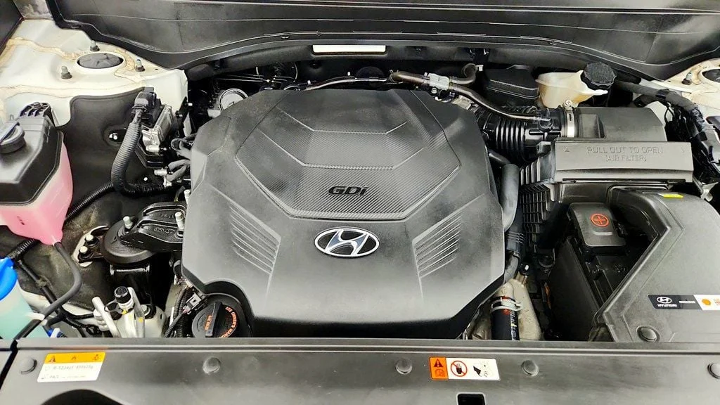 Used 2023 Hyper White Hyundai XRT AWD image 28