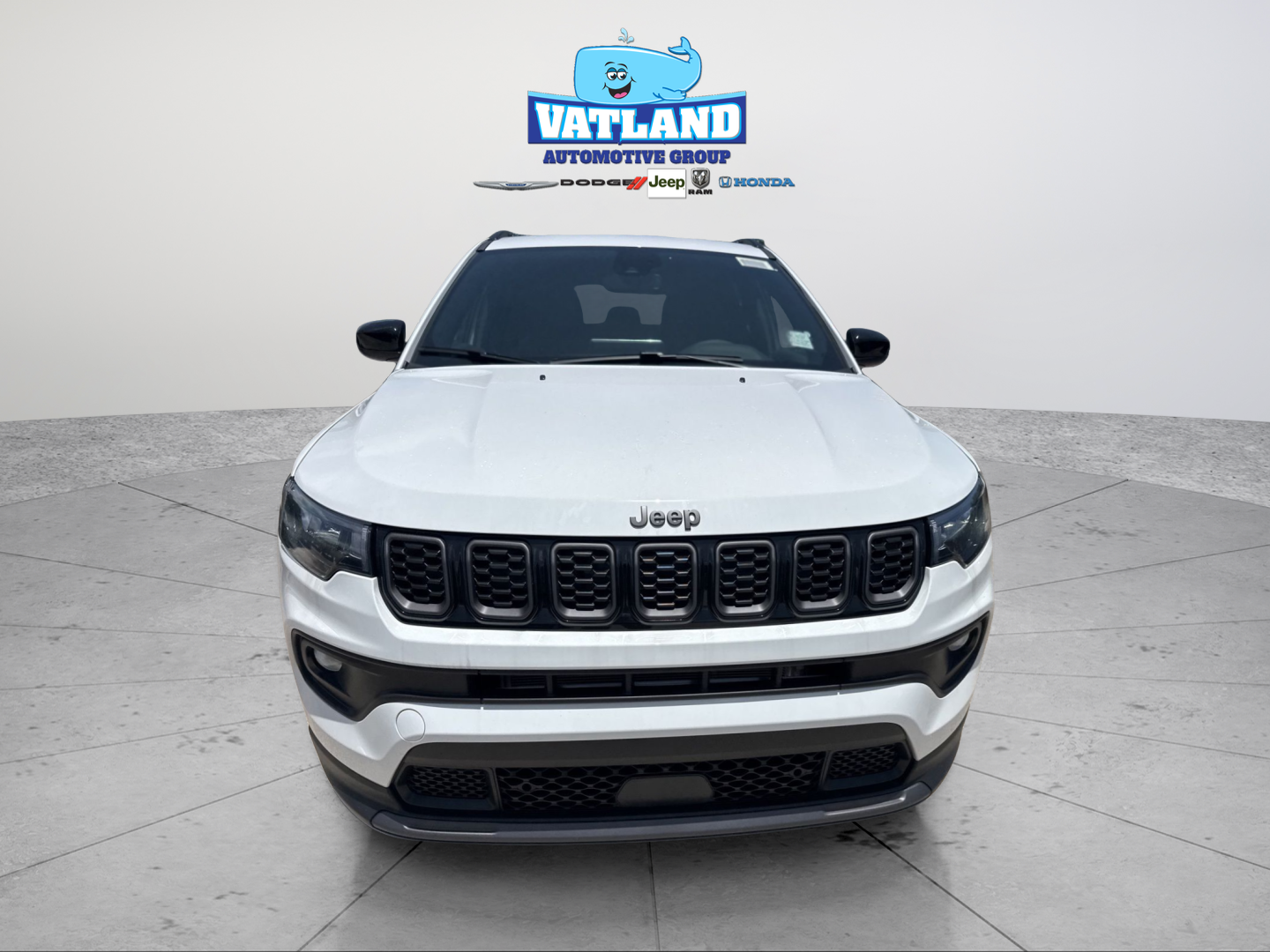 New 2026 Bright White Clearcoat Jeep Latitude image 15