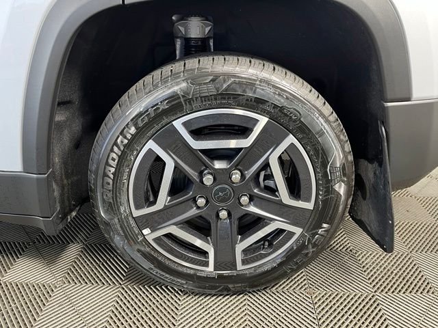 Used 2026 Silver Jeep Laredo image 11