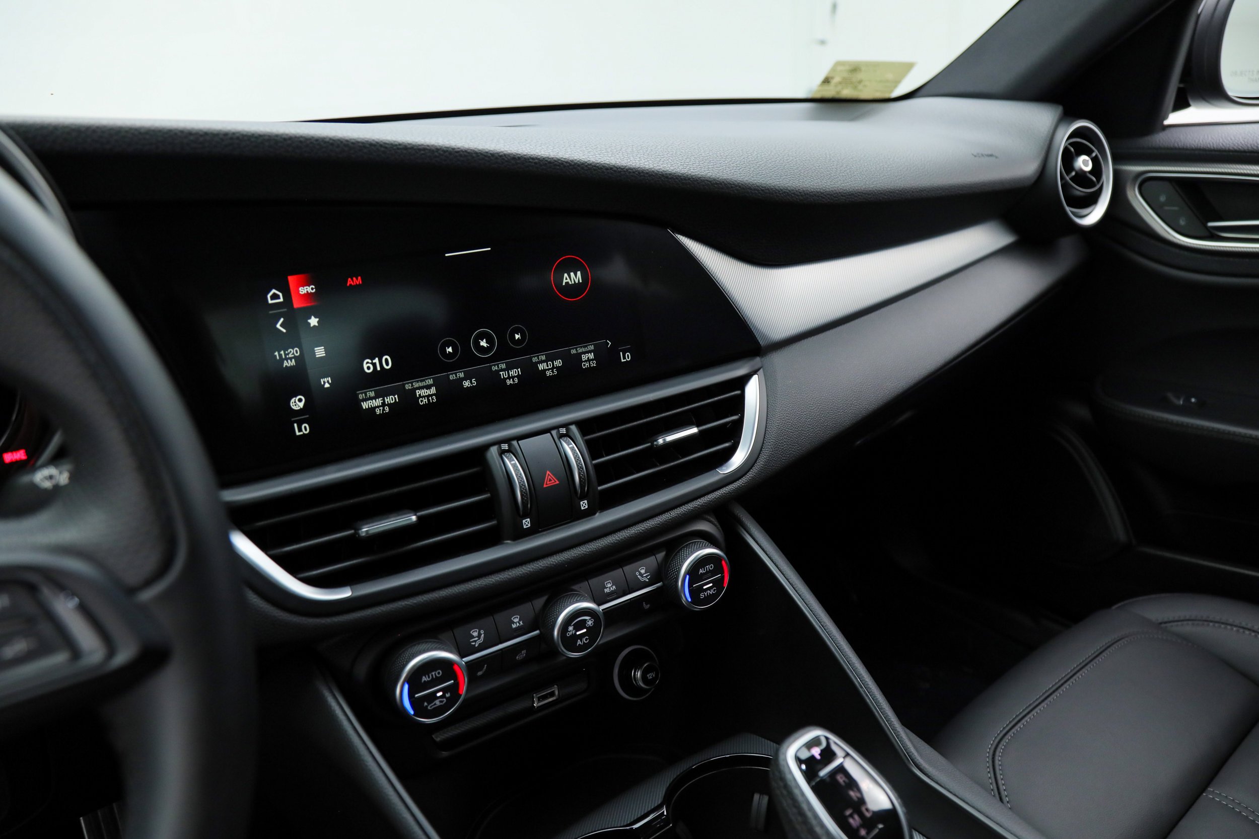 Used 2025 Gray Alfa Romeo  image 23