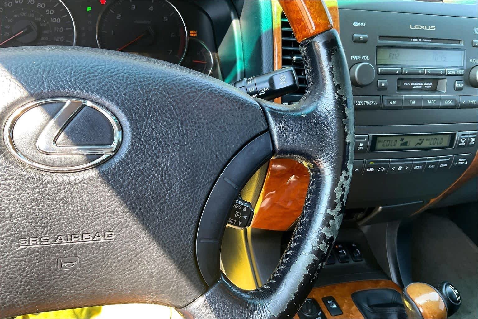 Used 2005 Black Onyx Lexus  image 23