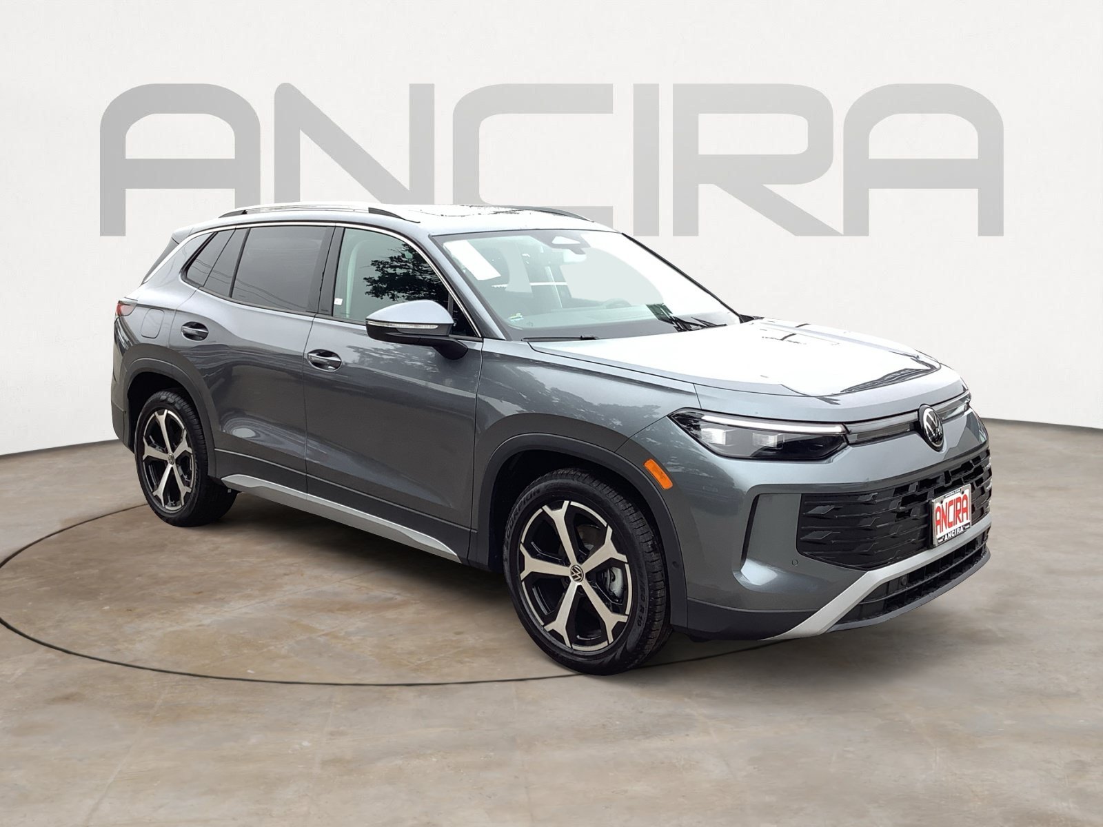 New 2026 PLATINUM GRAY Volkswagen SE image 2