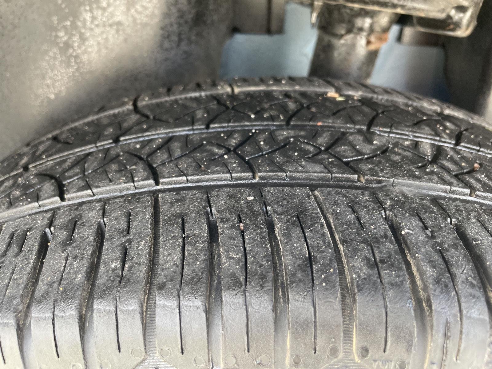 Used 2018 Jazz Blue Pearlcoat Jeep Latitude image 21
