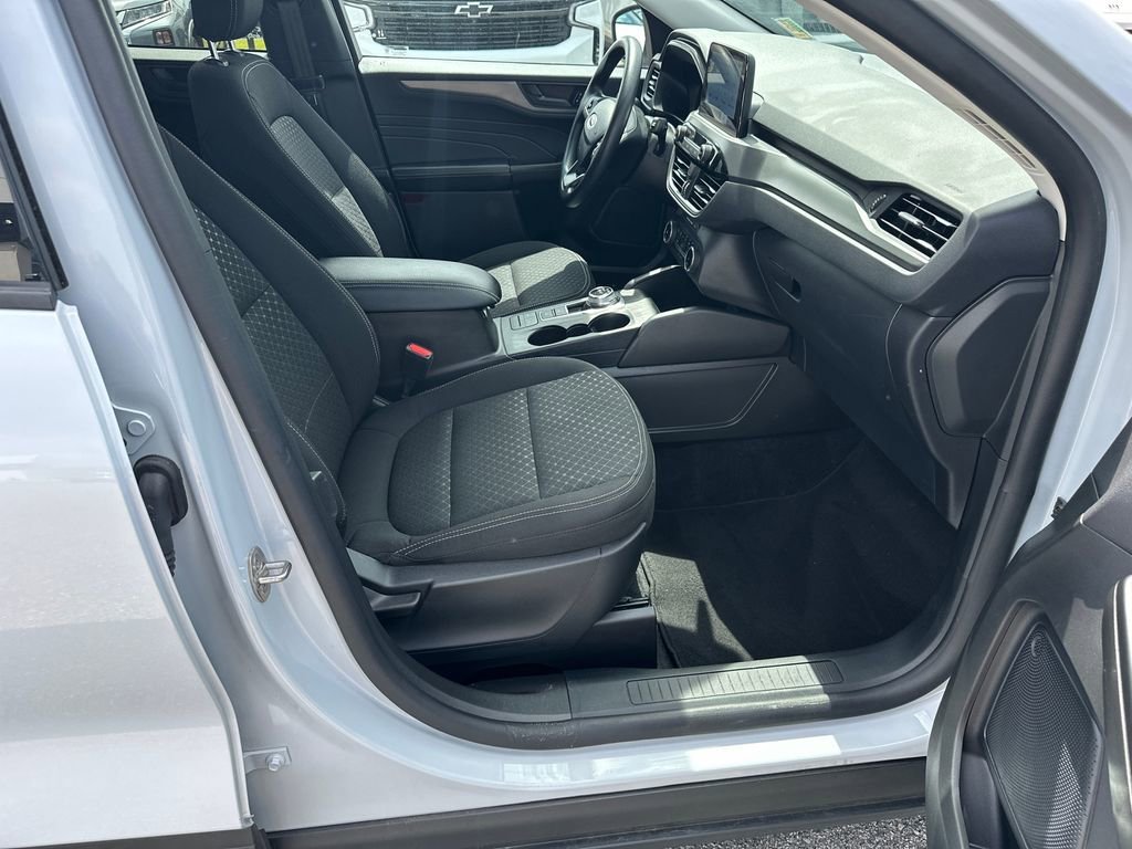 Used 2025 Silver Ford Active image 13
