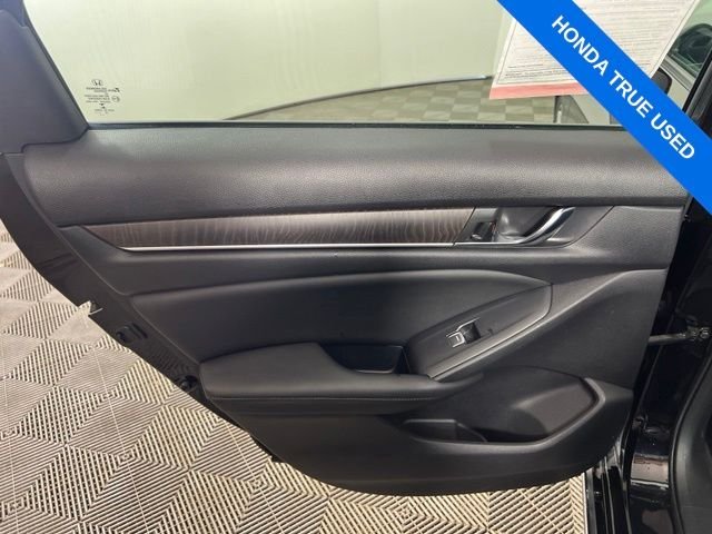 Certified Used 2020 Crystal Black Pearl Honda EX-L image 33
