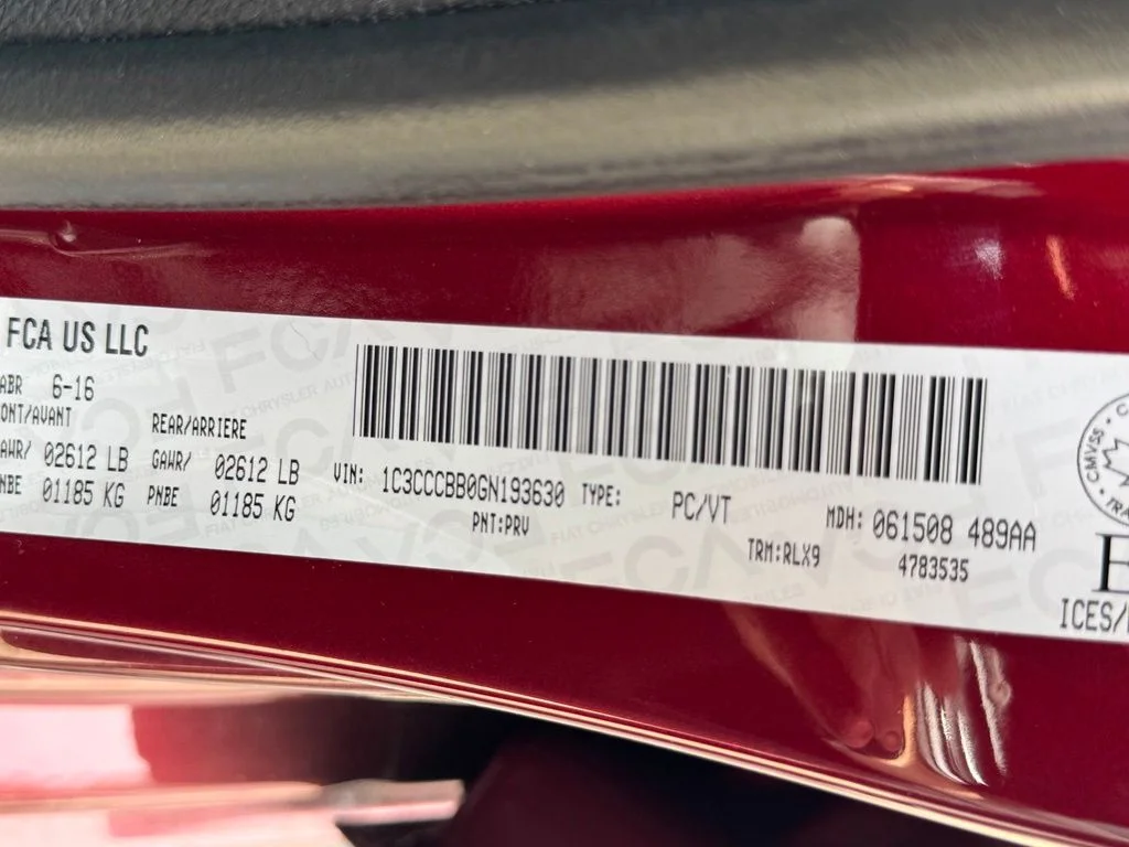 Used 2016 Red Chrysler S image 31
