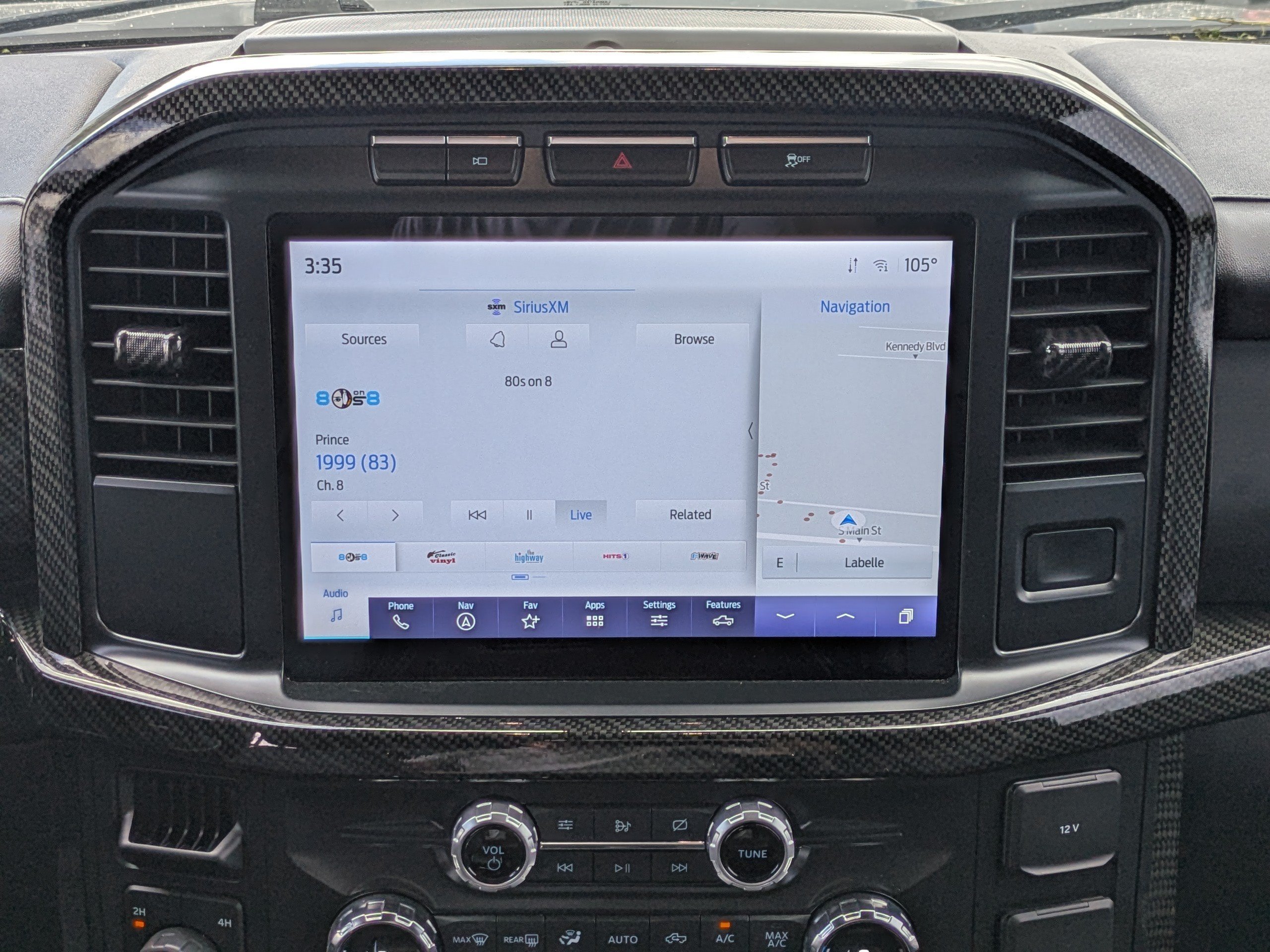 Used 2021  Ford LARIAT image 17