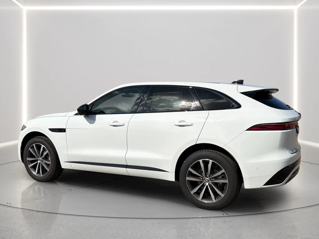 New 2026 Fuji White Jaguar P250 R-Dynamic S image 14