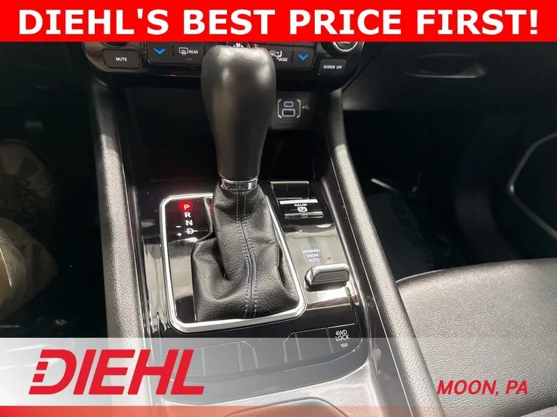 Used 2022 White Jeep Latitude image 32
