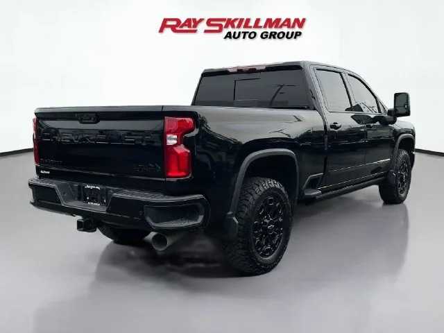 Used 2024 Black Chevrolet High Country image 7