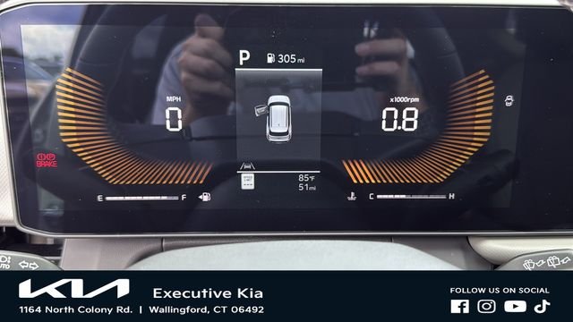 New 2027 Ivory Silver Kia LX image 14