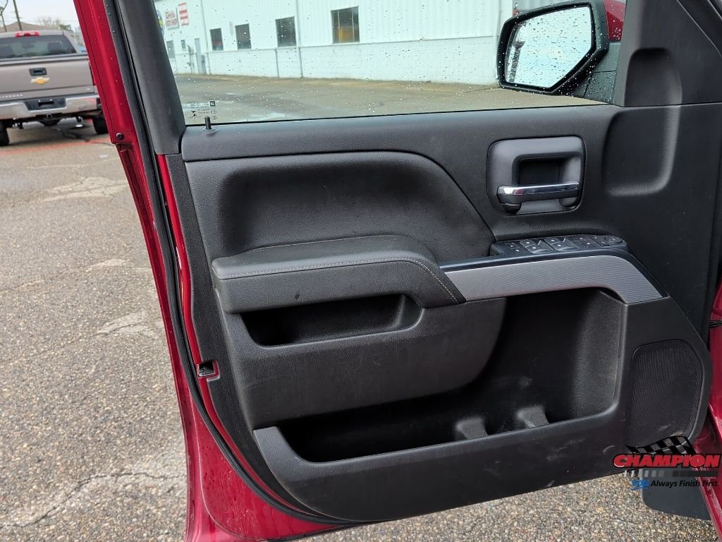 Used 2018 Red Chevrolet LT image 14