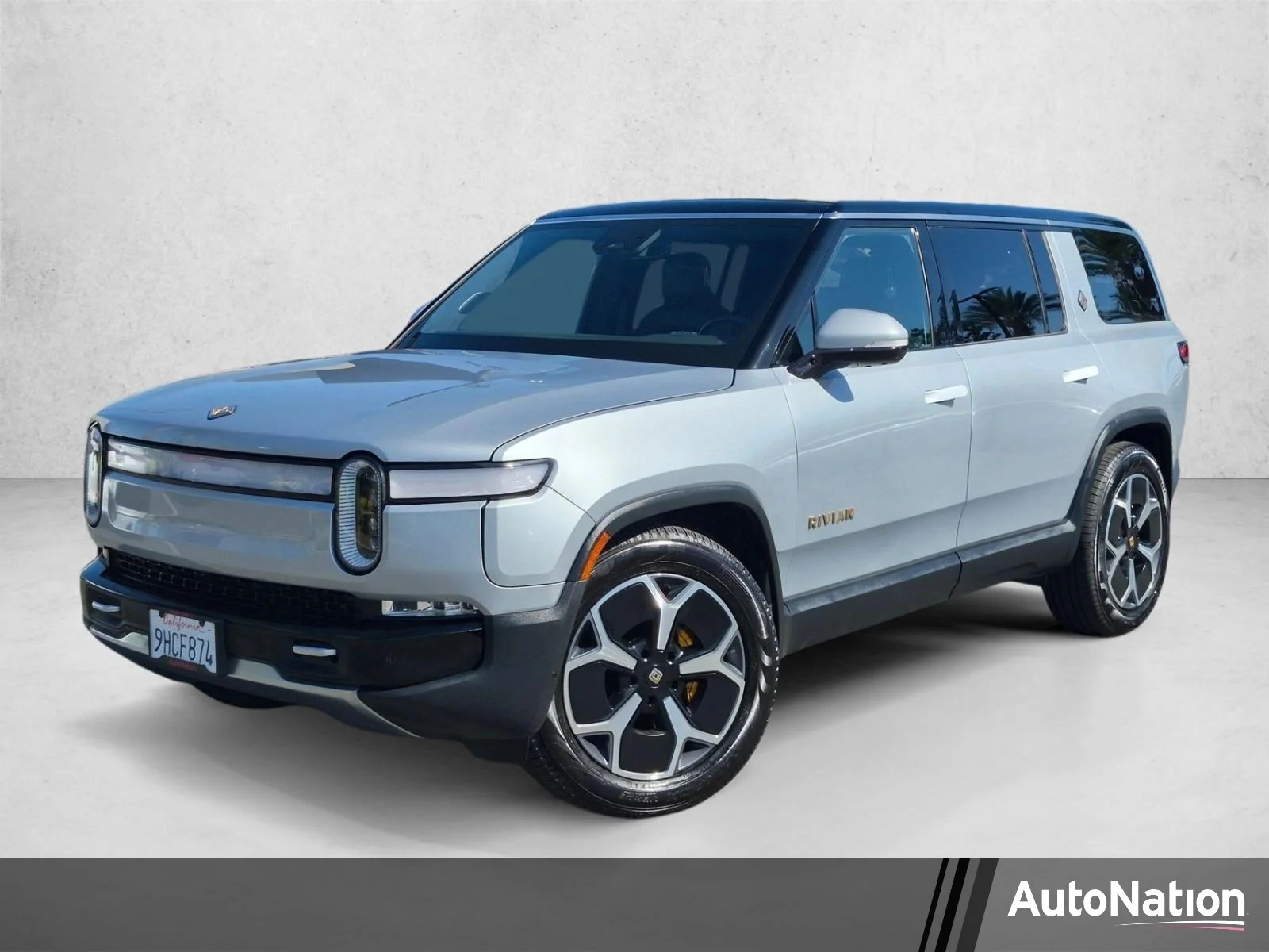 2023 Rivian R1S