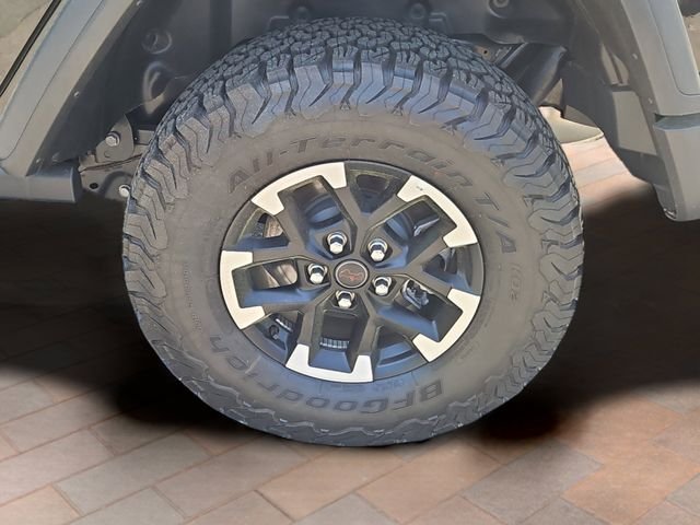 Used 2026 Black Clearcoat Jeep Rubicon image 22