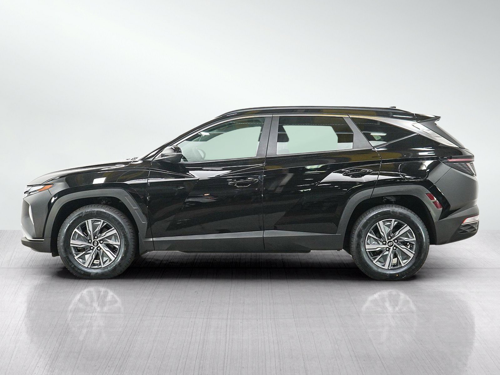 Used 2022 Hyundai Tucson Blue with VIN KM8JBCA16NU028386 for sale in Minneapolis, Minnesota