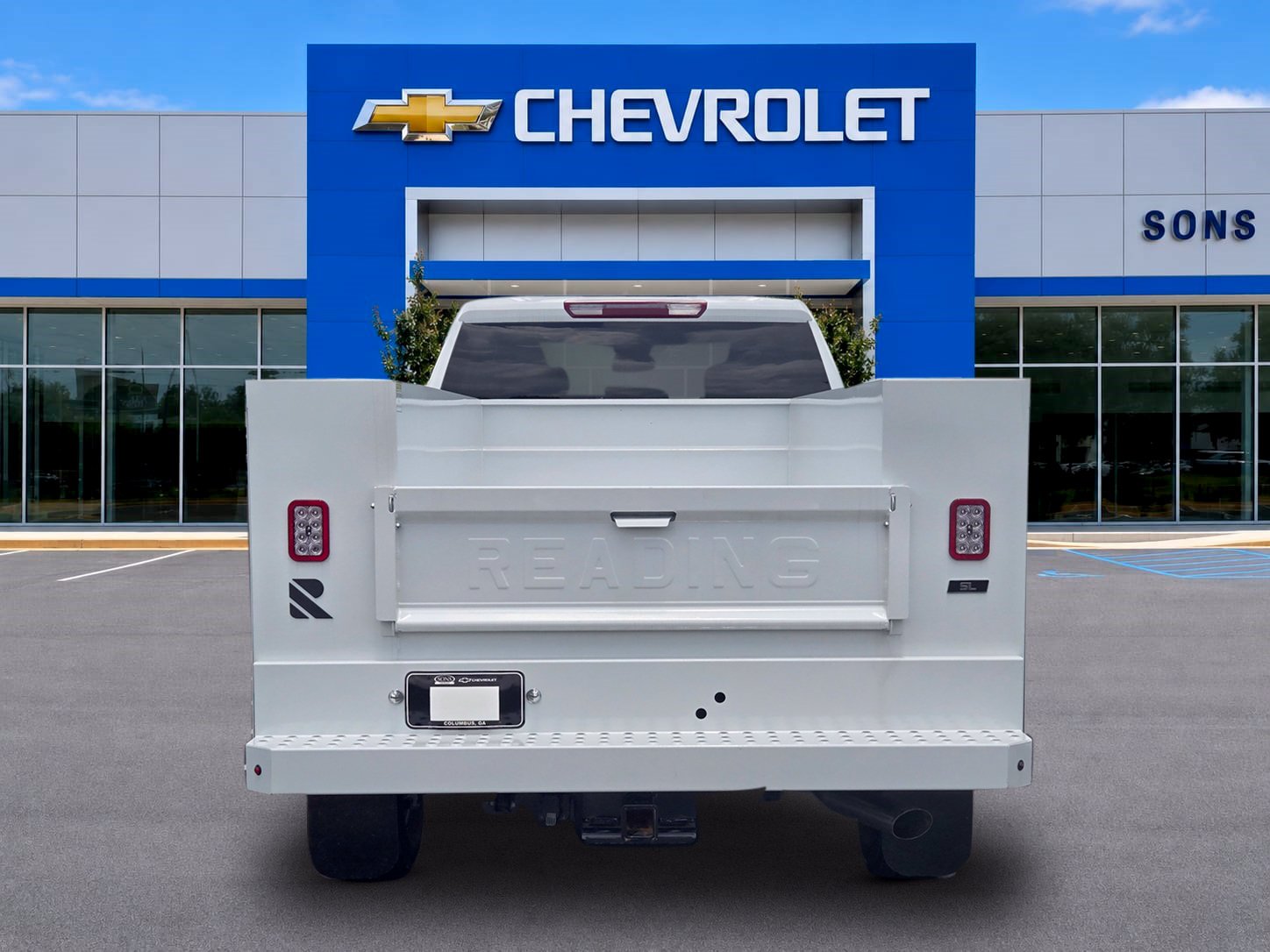 New 2026 Summit White Chevrolet WT image 7
