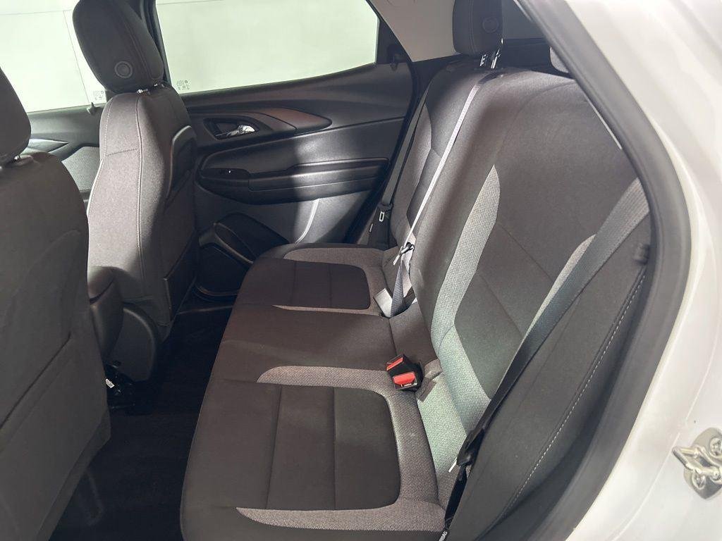 Used 2025 Summit White Chevrolet LT image 15