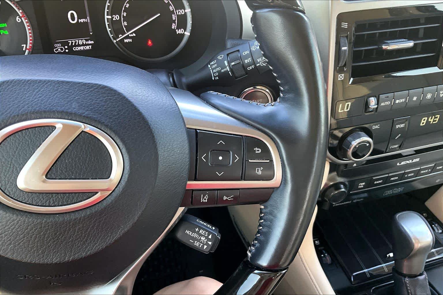 Used 2022 Starfire Pearl Lexus Luxury image 25