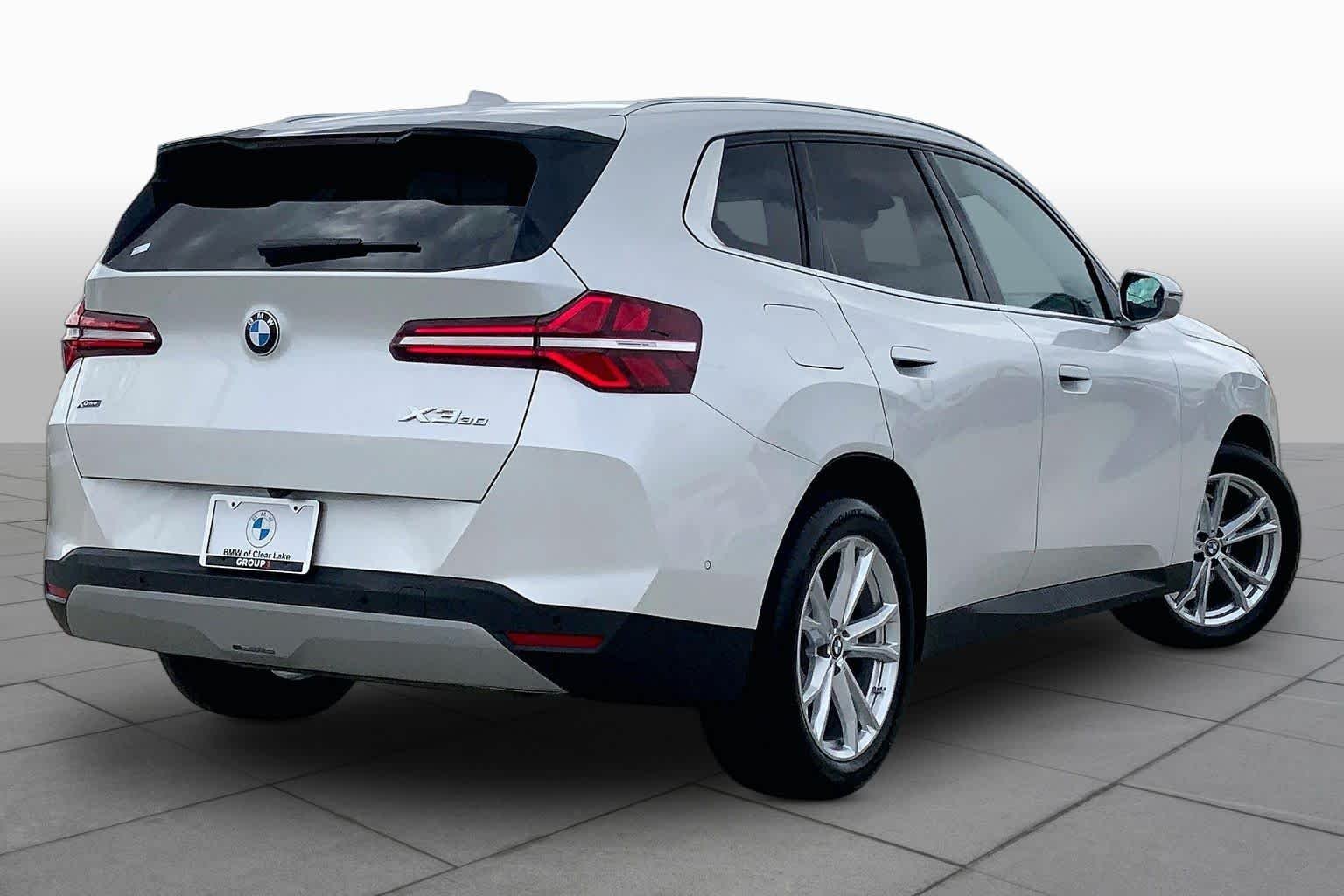 Used 2025 Mineral White Metallic BMW 30 xDrive image 12