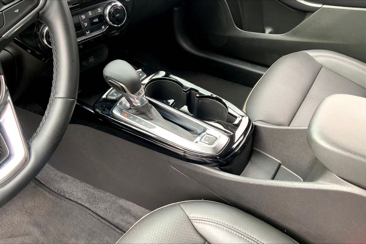 Used 2024 Mosaic Black Metallic Chevrolet ACTIV image 17