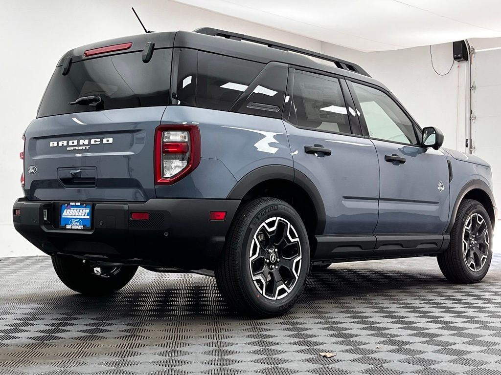 New 2026 Gray Ford Outer Banks image 8