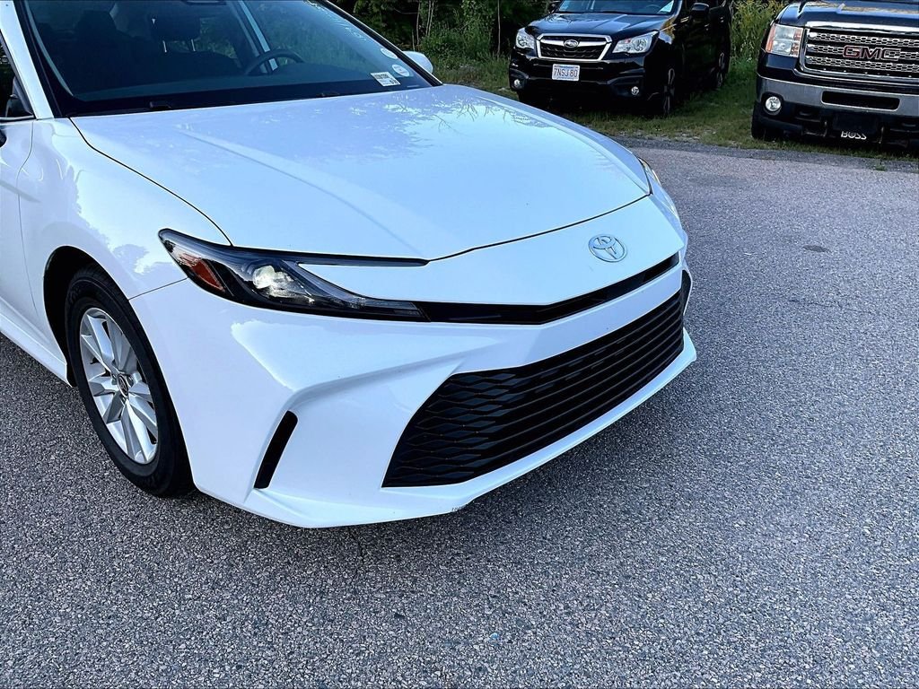 Used 2025 White Toyota LE image 8