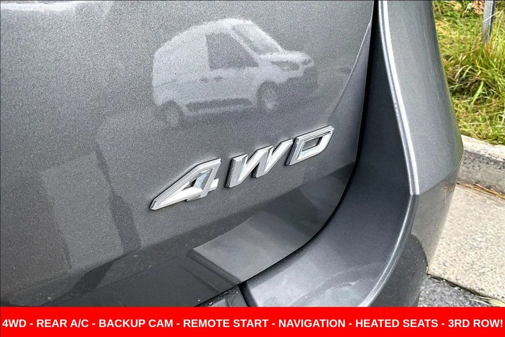 Used 2023 Gray Ford XLT image 23