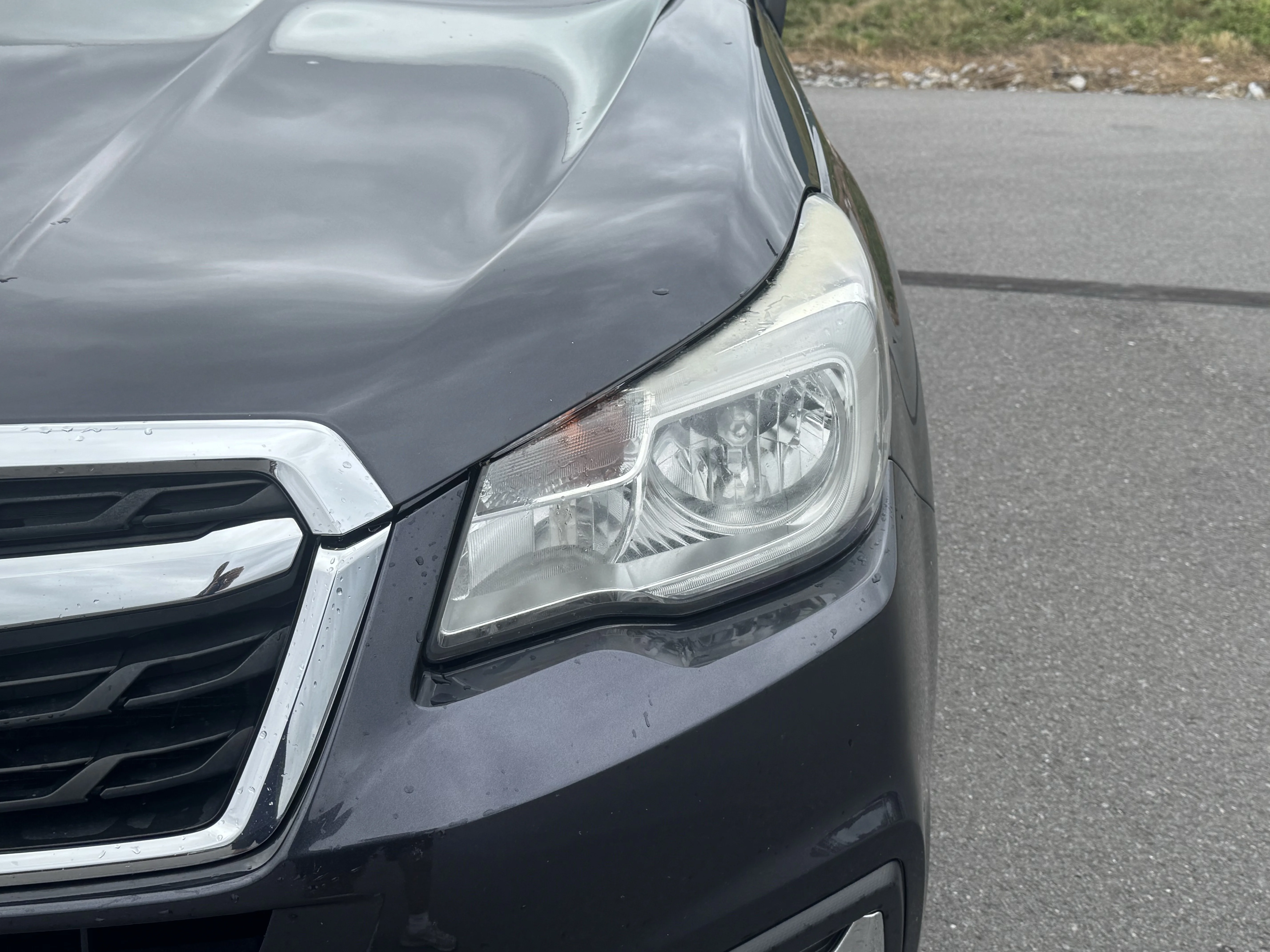Used 2017 Dark Gray Metallic Subaru Premium image 10