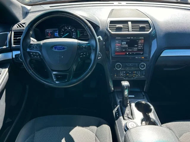 Used 2016 Blue Ford XLT image 15