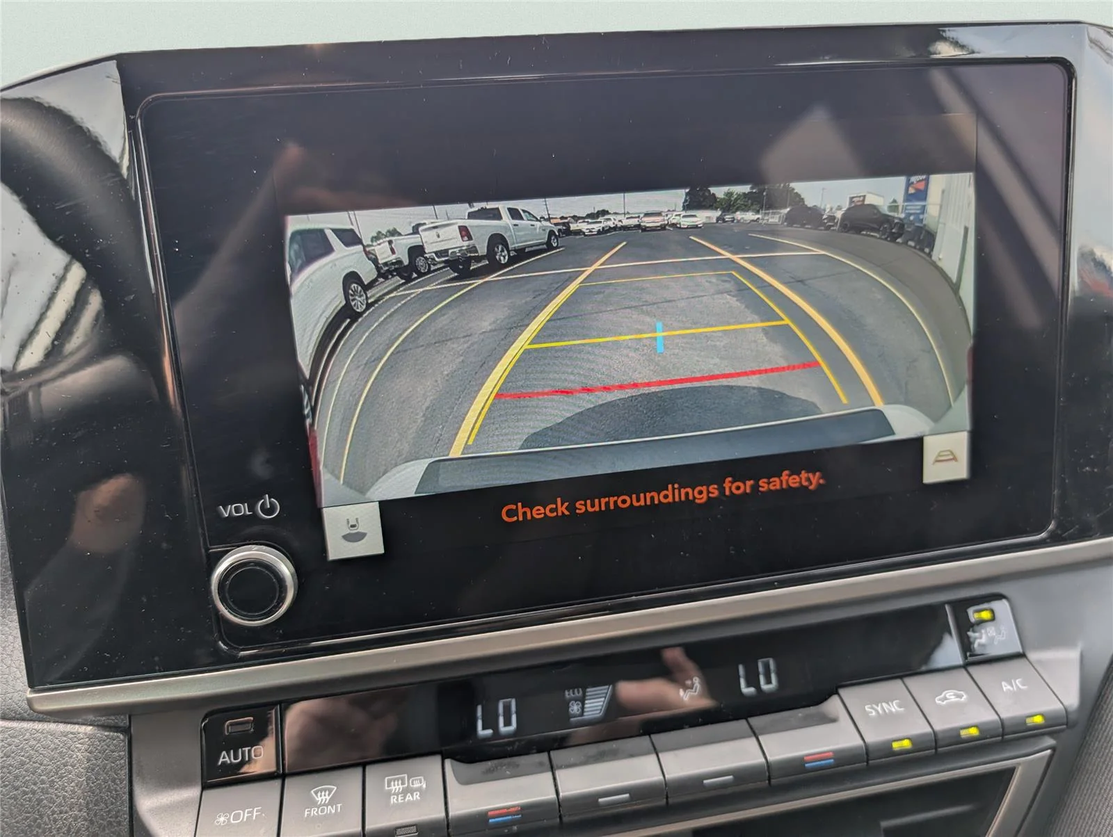 Used 2025 Ice Cap Toyota LE image 15