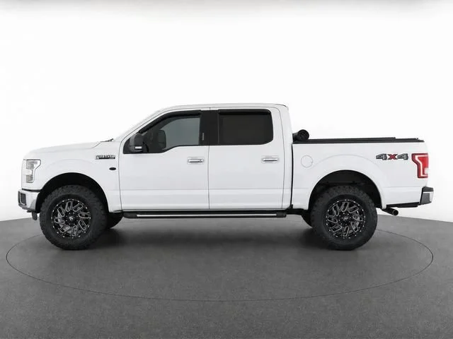 Used 2016 Oxford White Ford XLT image 7