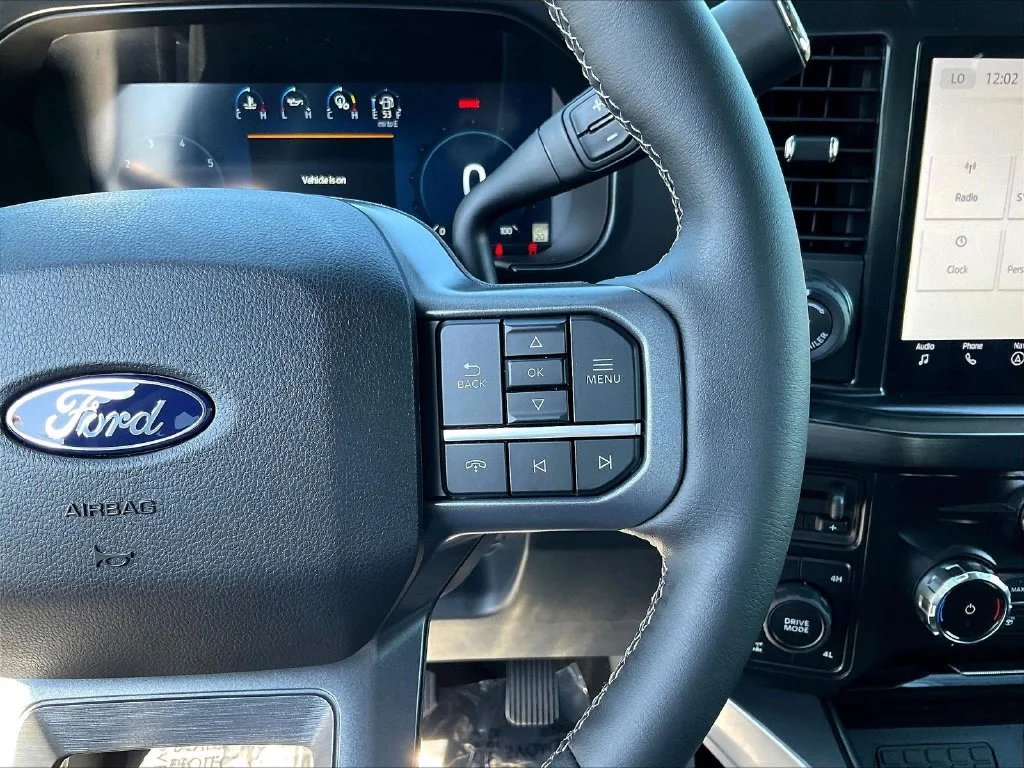 New 2027 Carbonized Gray Metallic Ford F-250® Lariat® image 22