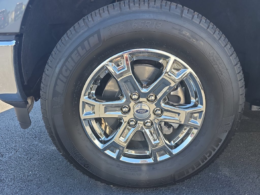 Used 2023 Gray Ford XLT image 12