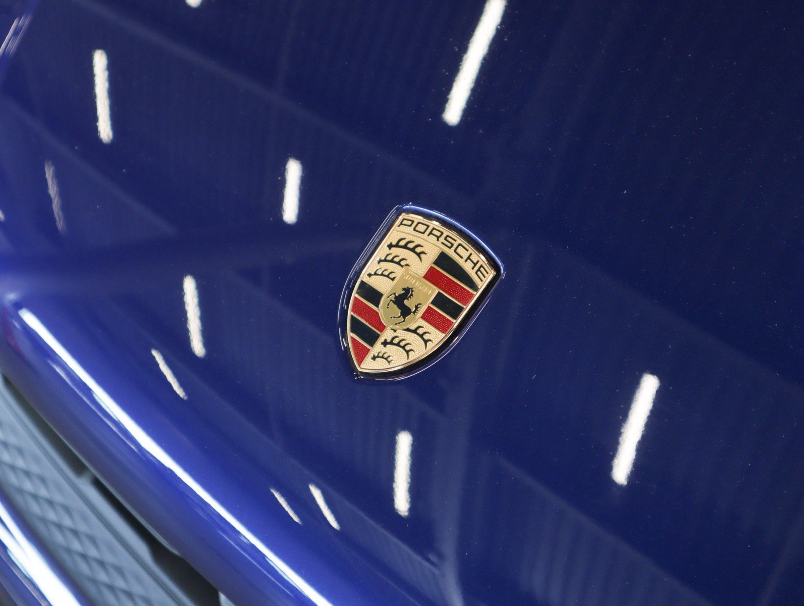 New 2026 Gentian Blue Metallic Porsche  image 30