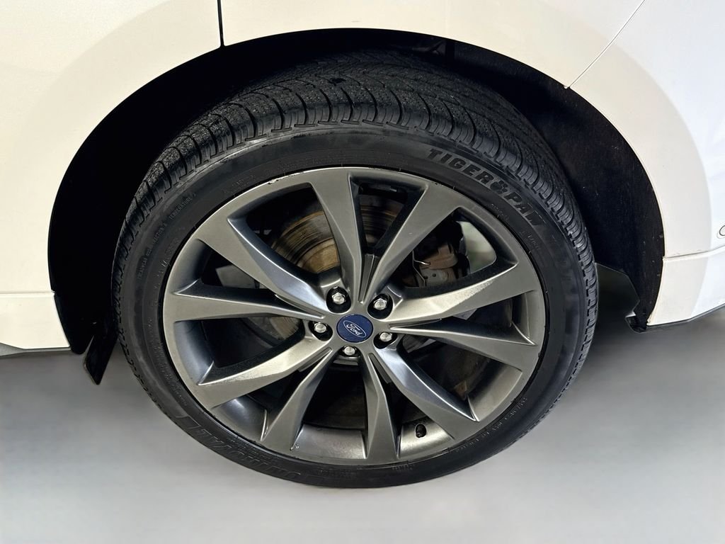 Used 2018 White Platinum Metallic Tri-Coat Ford Sport image 31
