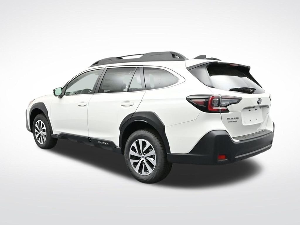 Used 2025 Crystal White Pearl Subaru Premium image 5