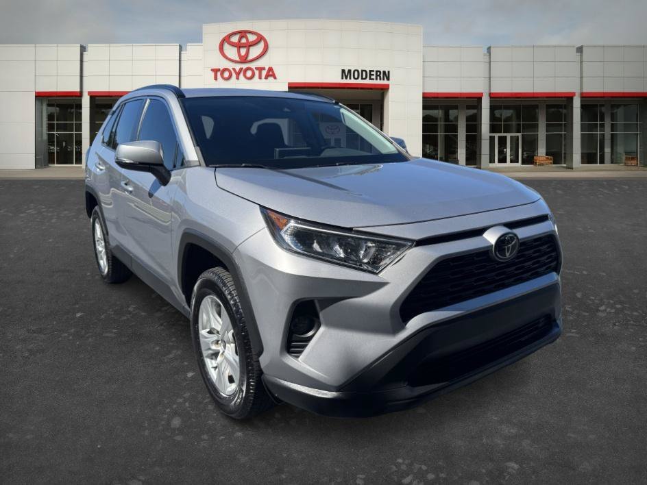 Used 2021 Silver Sky Metallic Toyota XLE image 3