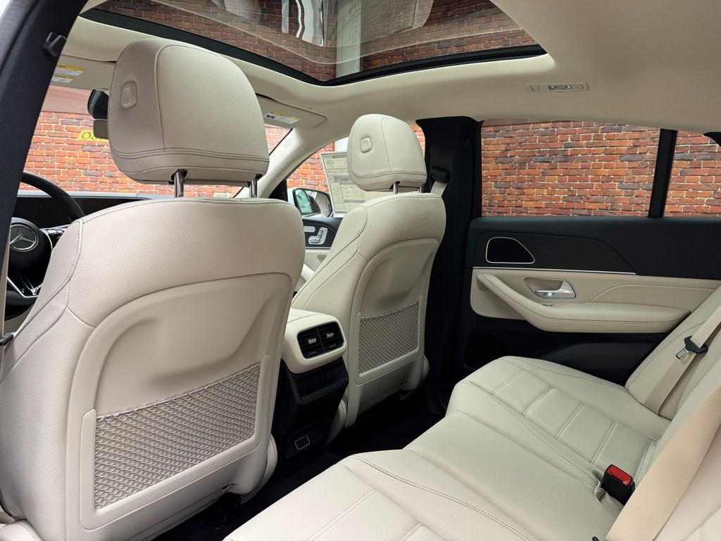 New 2026 White Mercedes-Benz GLE 450 Coupe image 24
