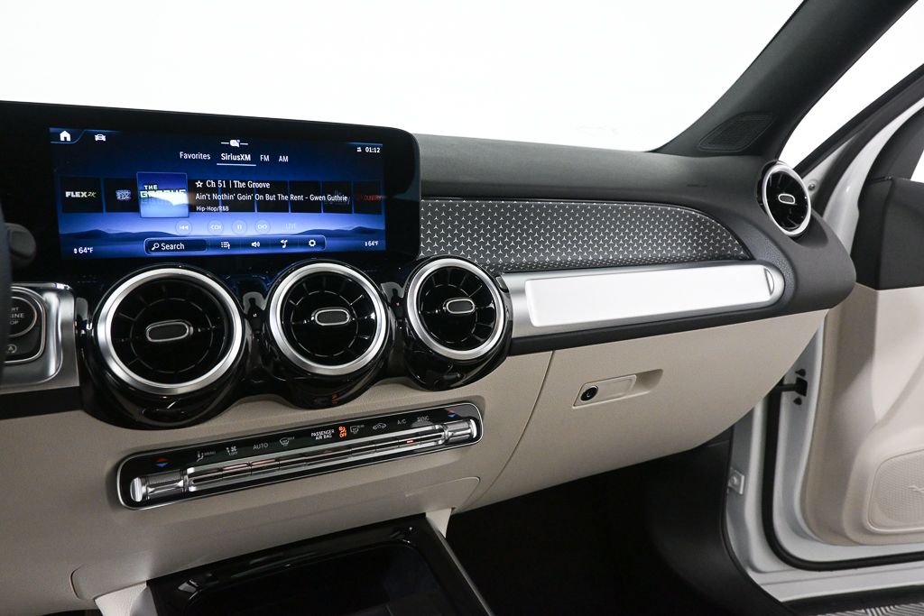 Used 2026 White Mercedes-Benz GLB 250 image 13