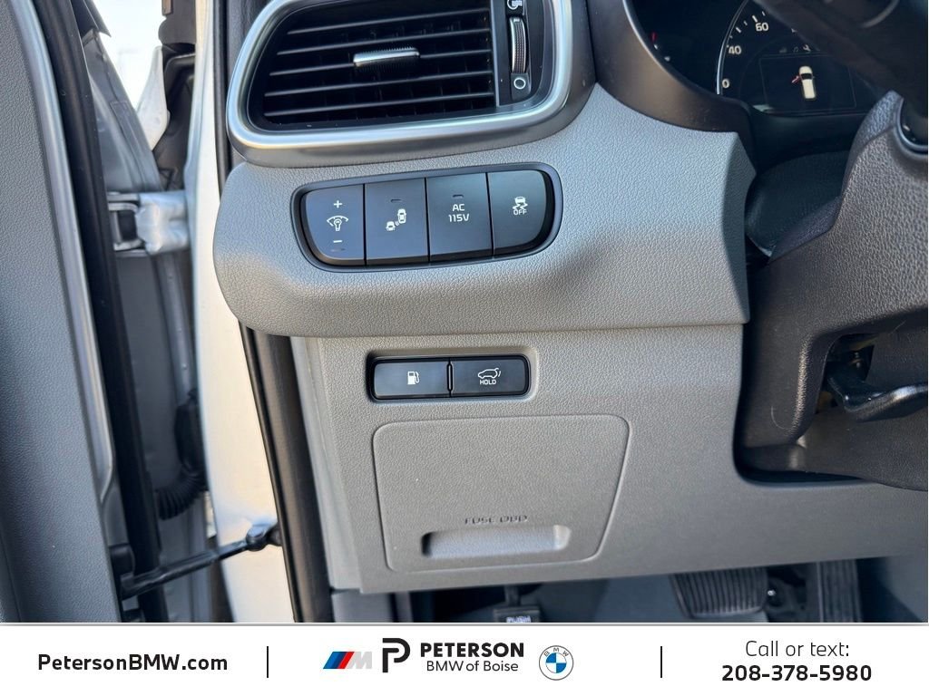 Used 2016 Silver Kia EX image 33