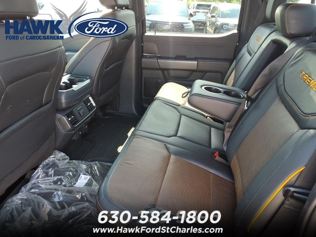 Used 2025  Ford Tremor image 29