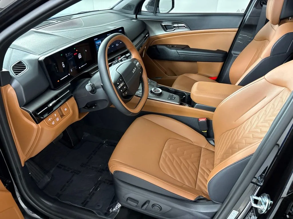 New 2027 Black Kia X-Line image 25