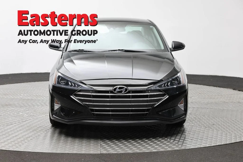 Used 2020 Black Hyundai SEL image 2