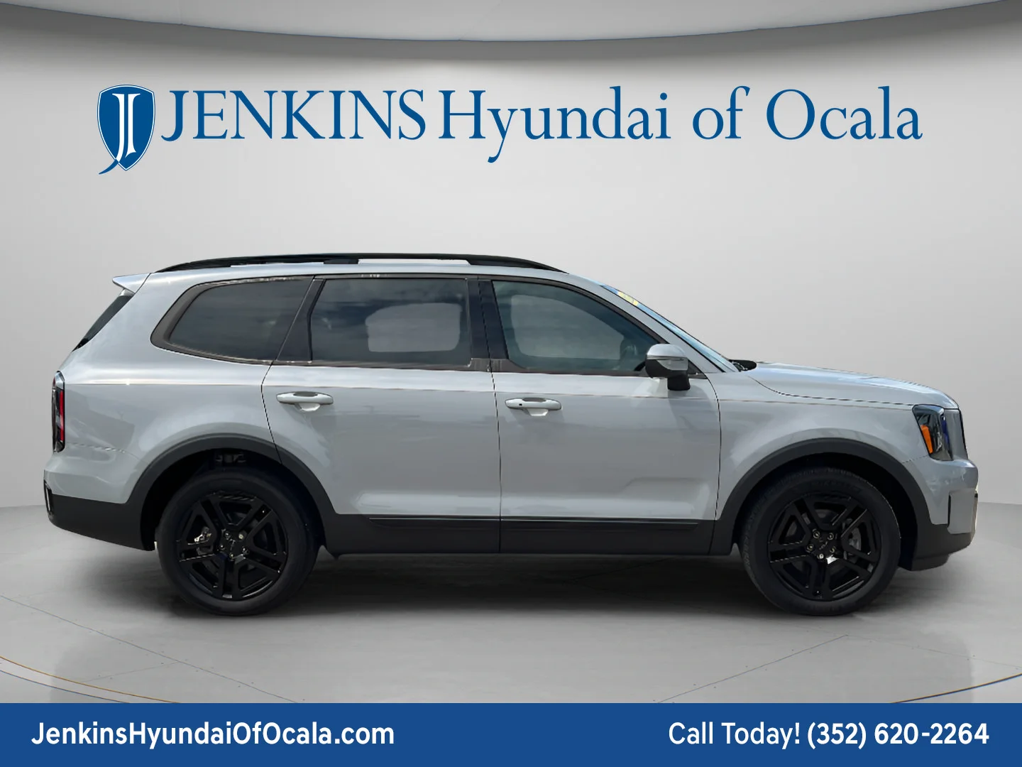Used 2025 Wolf Gray Kia EX X-Line image 2