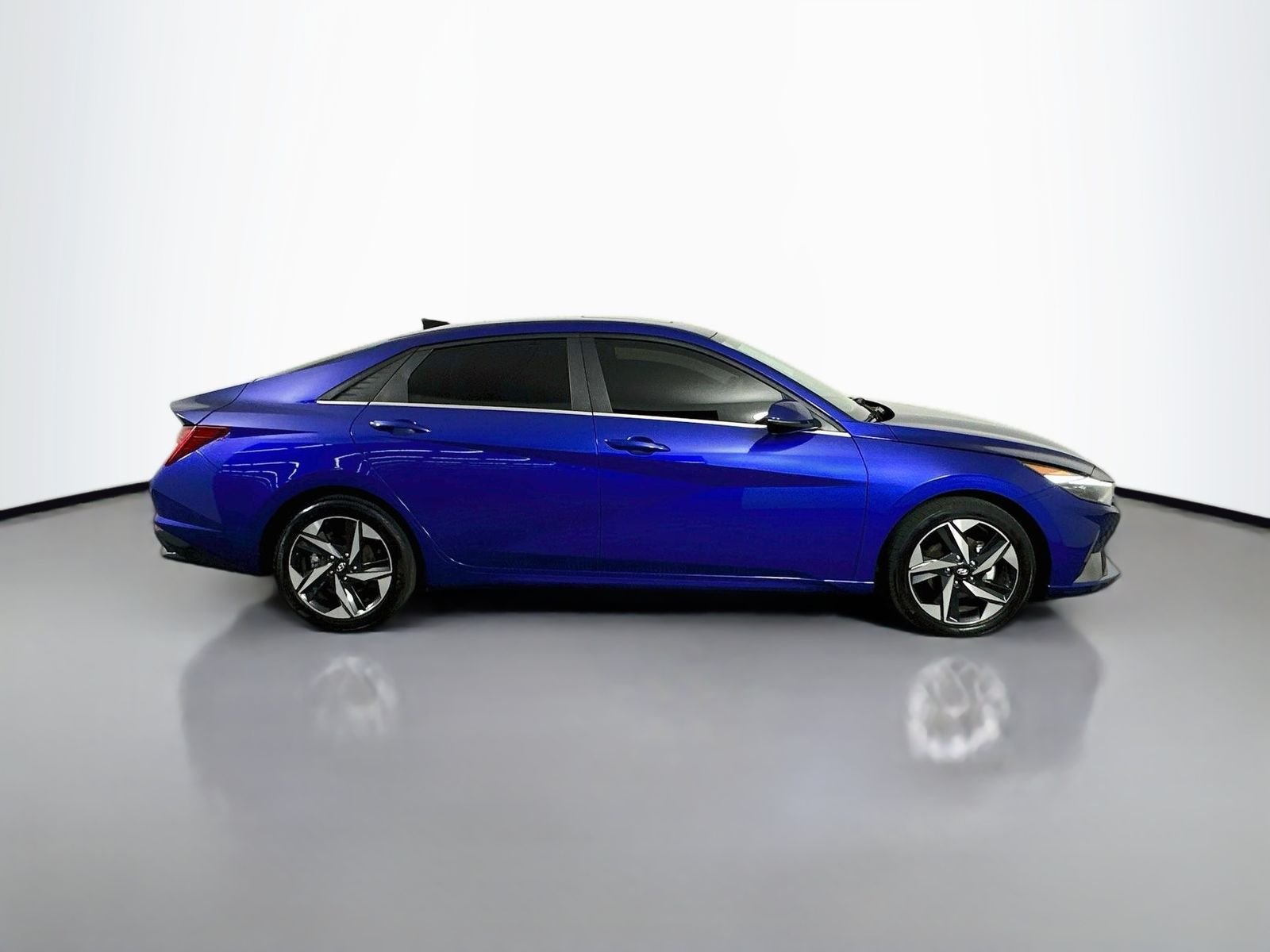 Used 2023 Intense Blue Hyundai Limited image 8