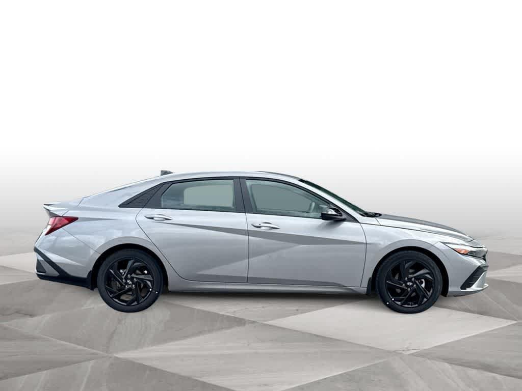New 2026 Fluid Metal Hyundai SEL Sport image 9